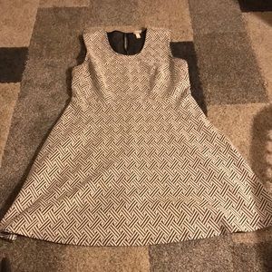 Black and white pattern dress